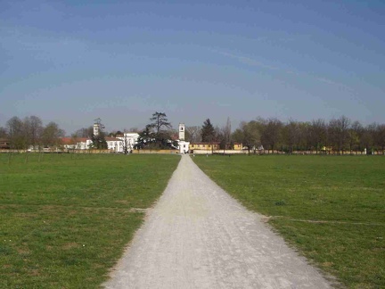 01 Villa Mirabello nel Parco annesso alla Villa Reale di Monza - viale di collegamento a Villa Mirabellino